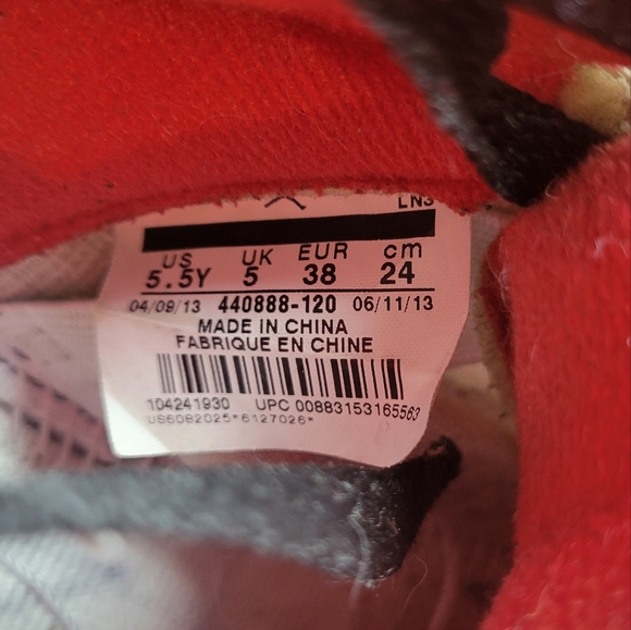 🔴SOLD🔴 AIR JORDAN HIGHTOP SNEAKERS - Picture 7 of 8